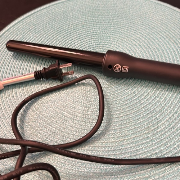 PROLISS Twister Black Curling Iron Wand Curler - Picture 3 of 3